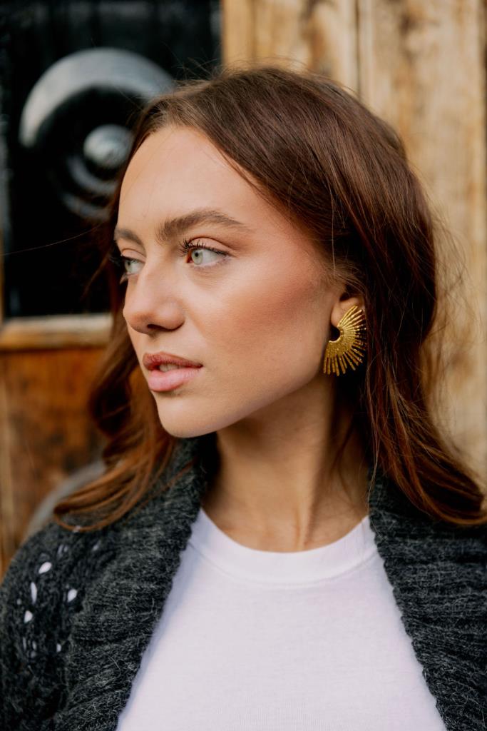 Sunray earring in gold
