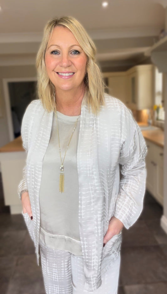 Satin Kimono with Blurred Lines Print