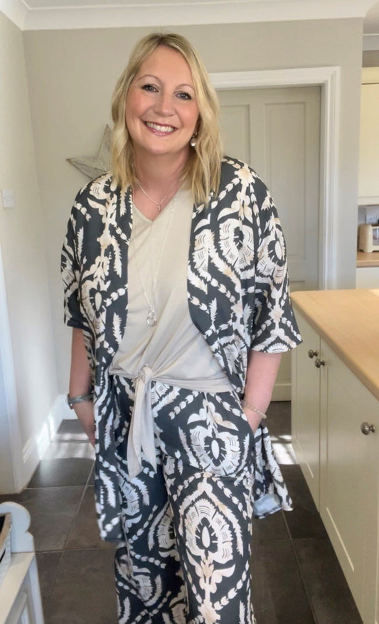 Kimono Jacket in Baroque Print